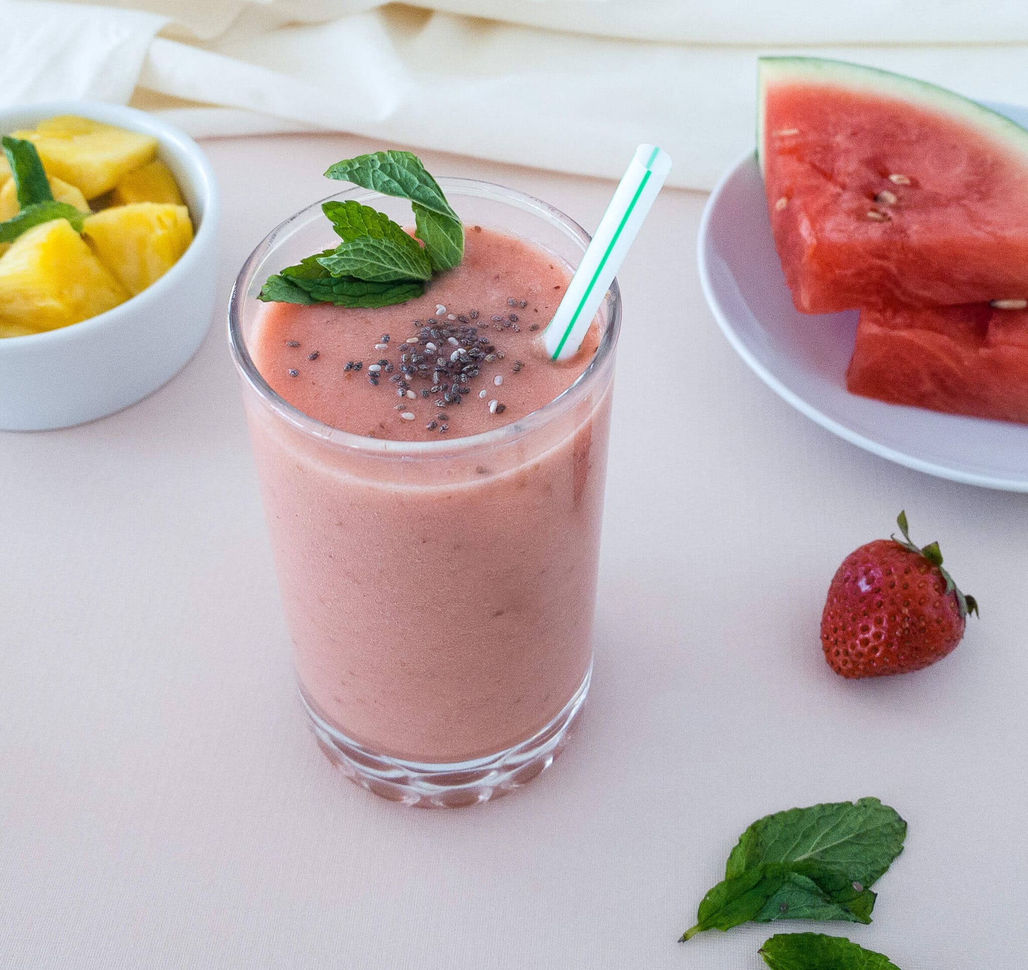 watermelon-pineapple-smoothie-bite-out-of-life-nutrition-smoothies