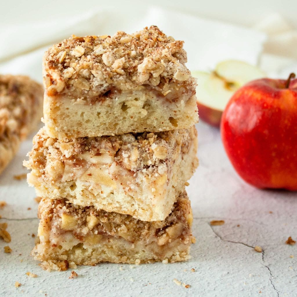 Photo of healthy apple crisp bars